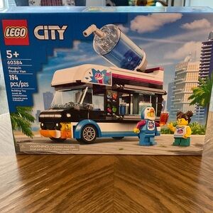 LEGO City Penguin Slushy Truck Set  Brand New in Box